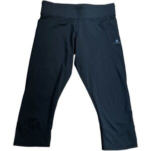 EQUAREA Black Capri Athletic Leggings Size Small